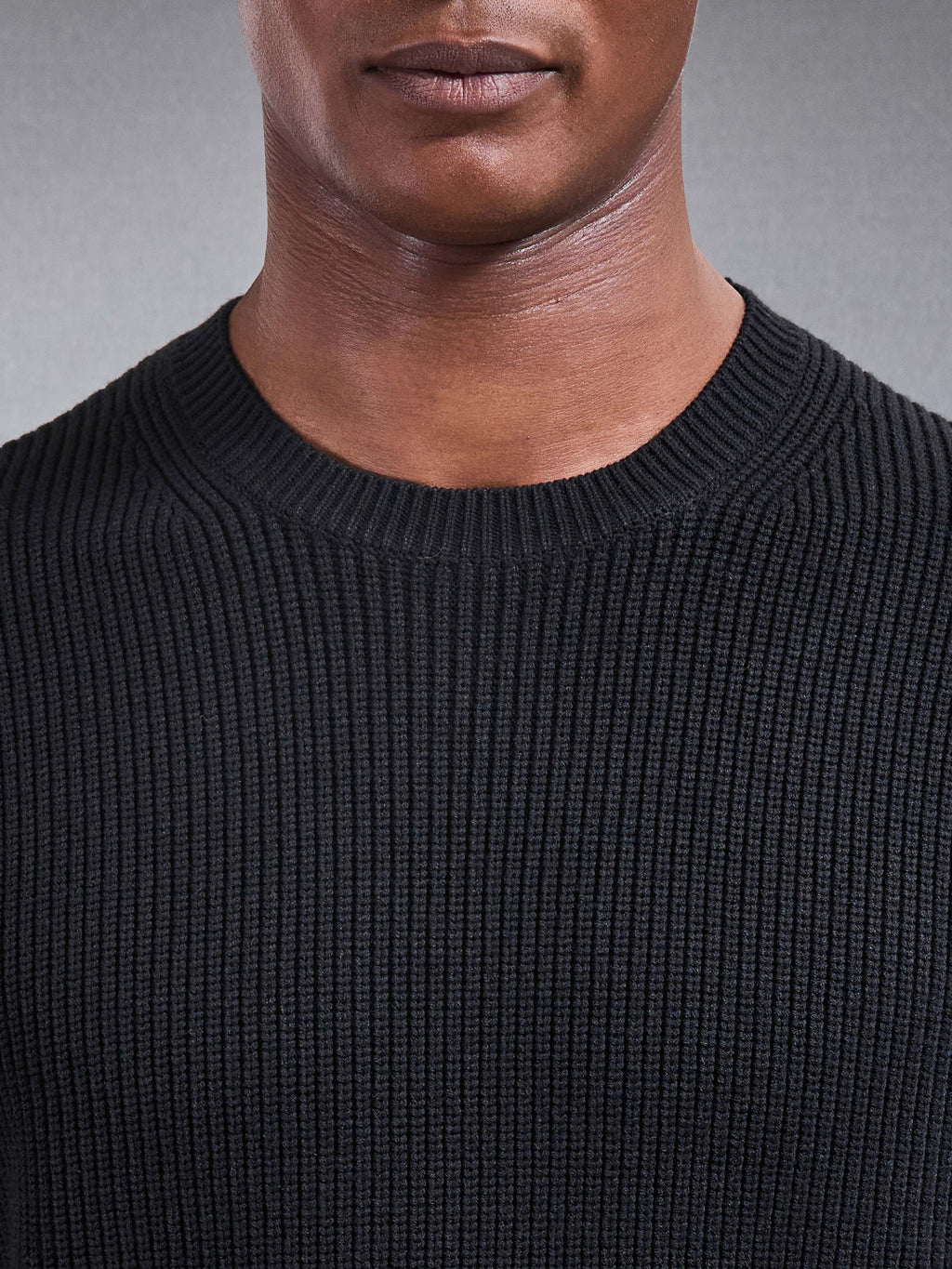 Chunky Ribbed Sweatshirt in Black