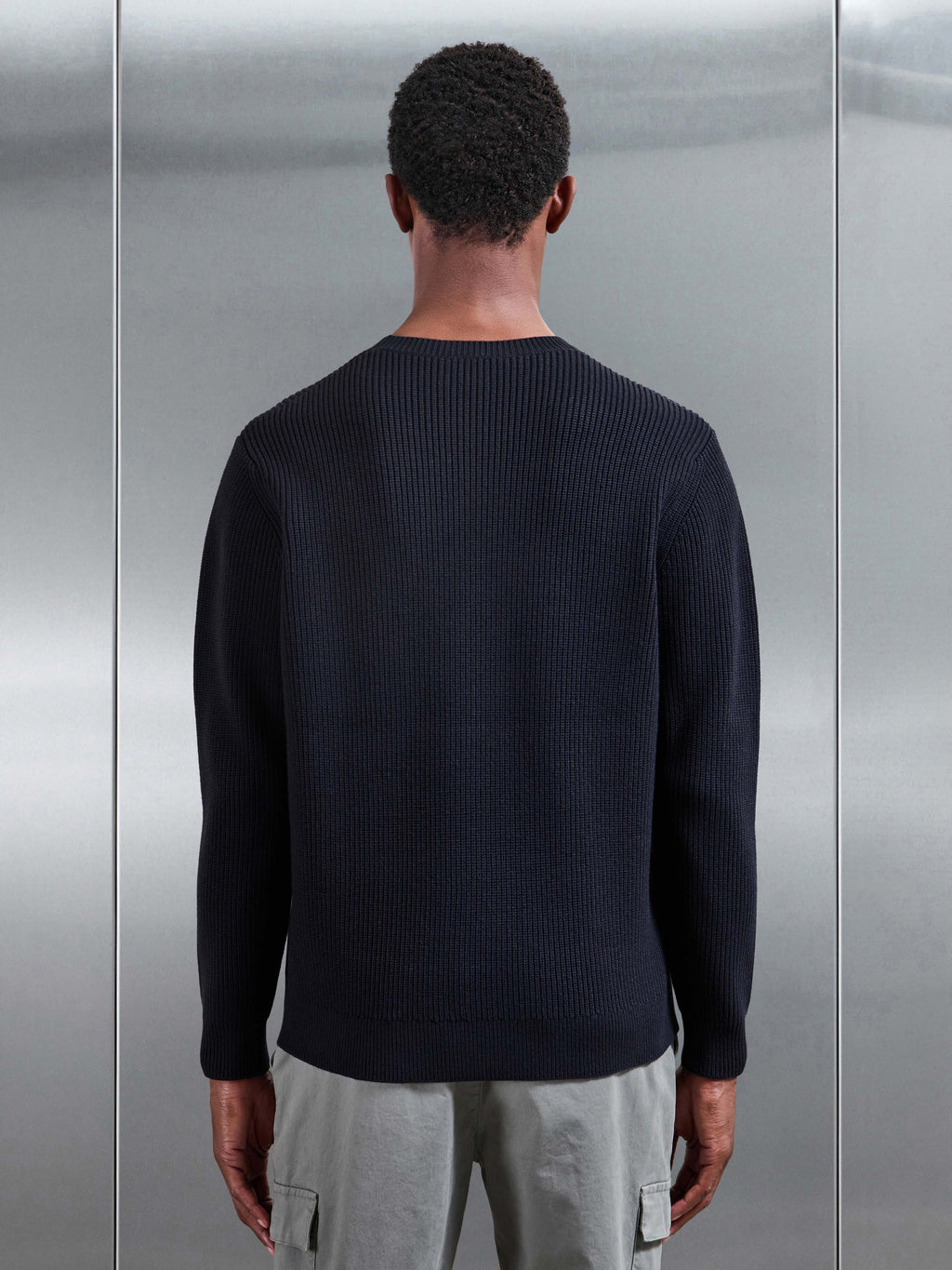 Chunky Ribbed Sweatshirt in Navy