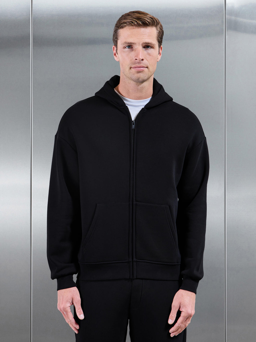 Essential Relaxed Zip Hoodie in Black