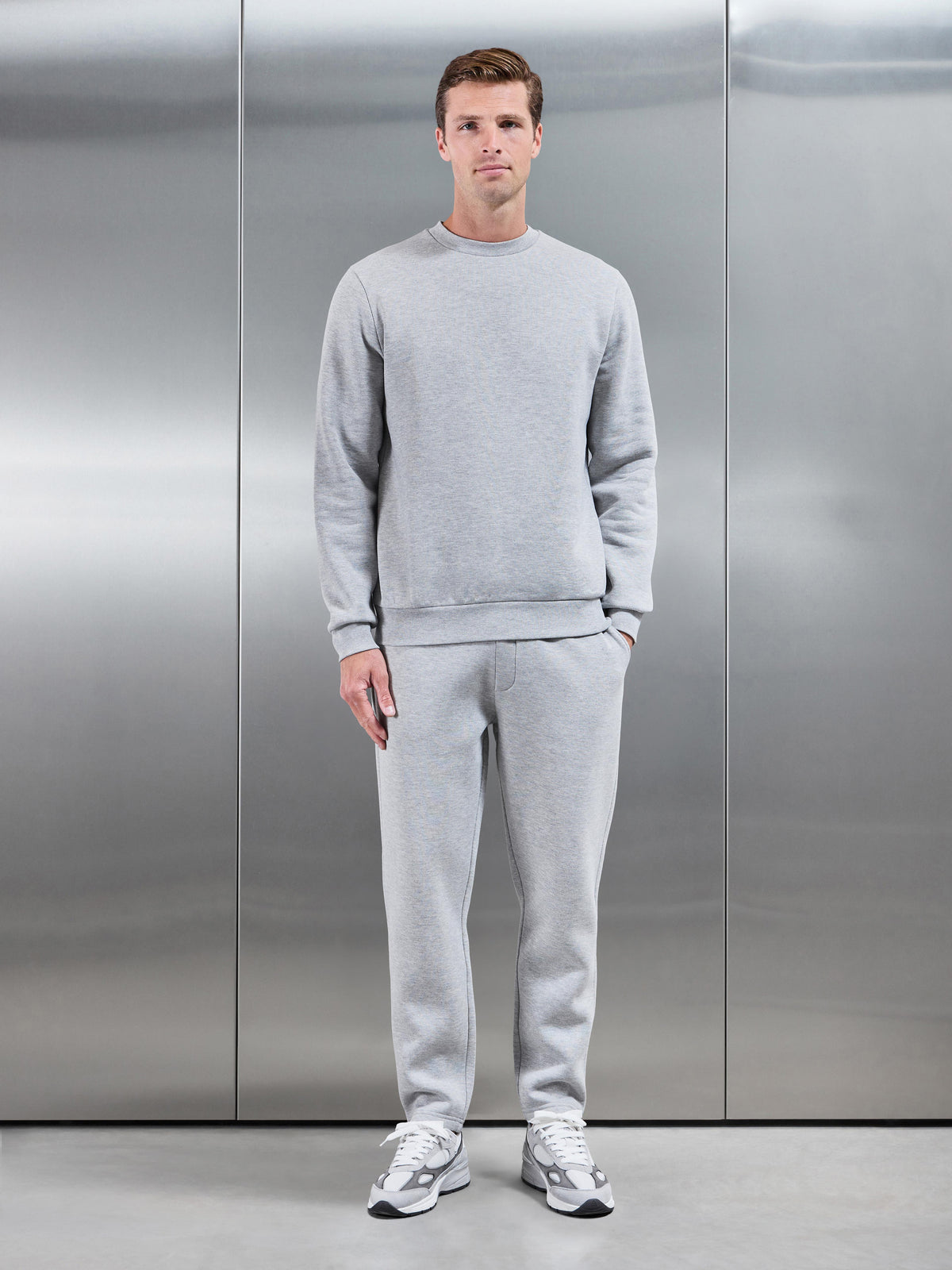 Essential Sweatshirt in Marl Grey