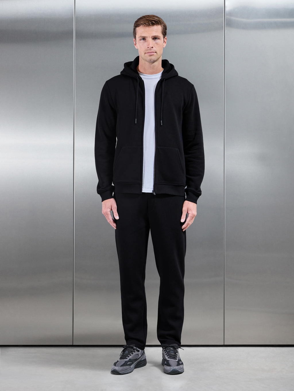 Essential Zip Hoodie in Black