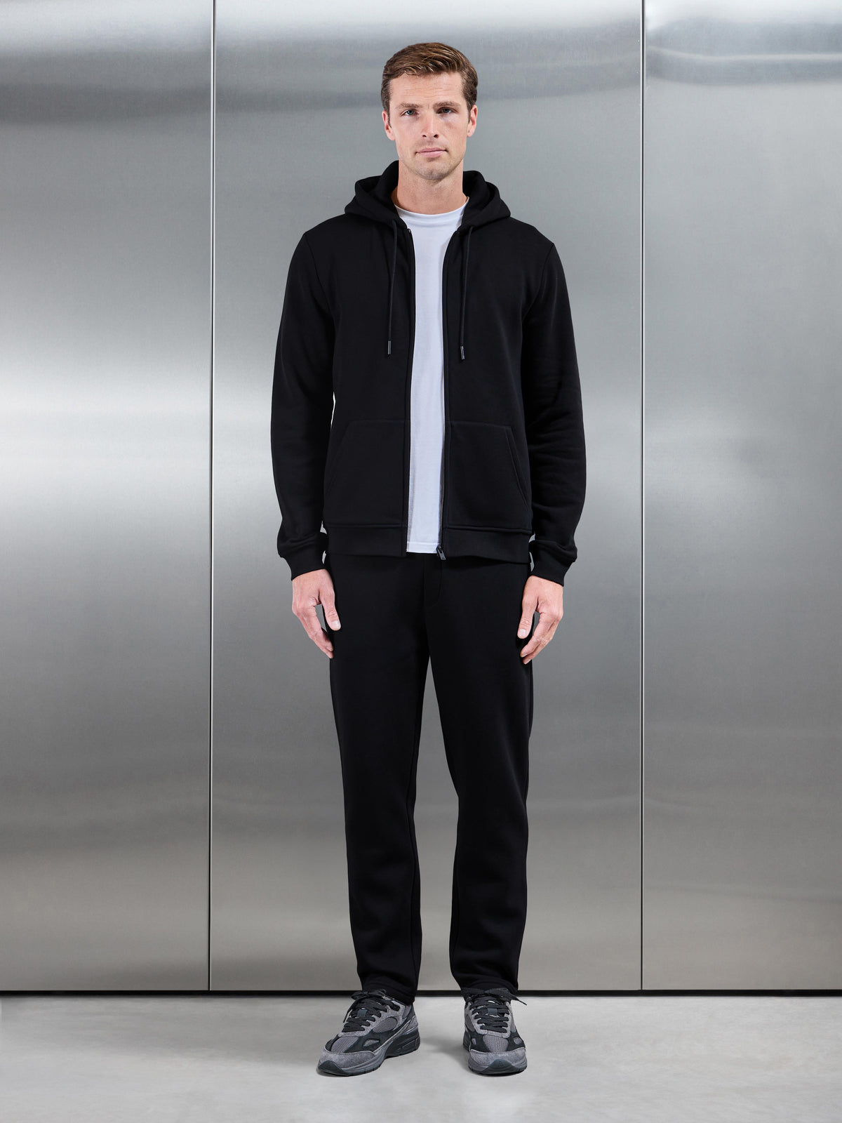 Essential Zip Hoodie in Black