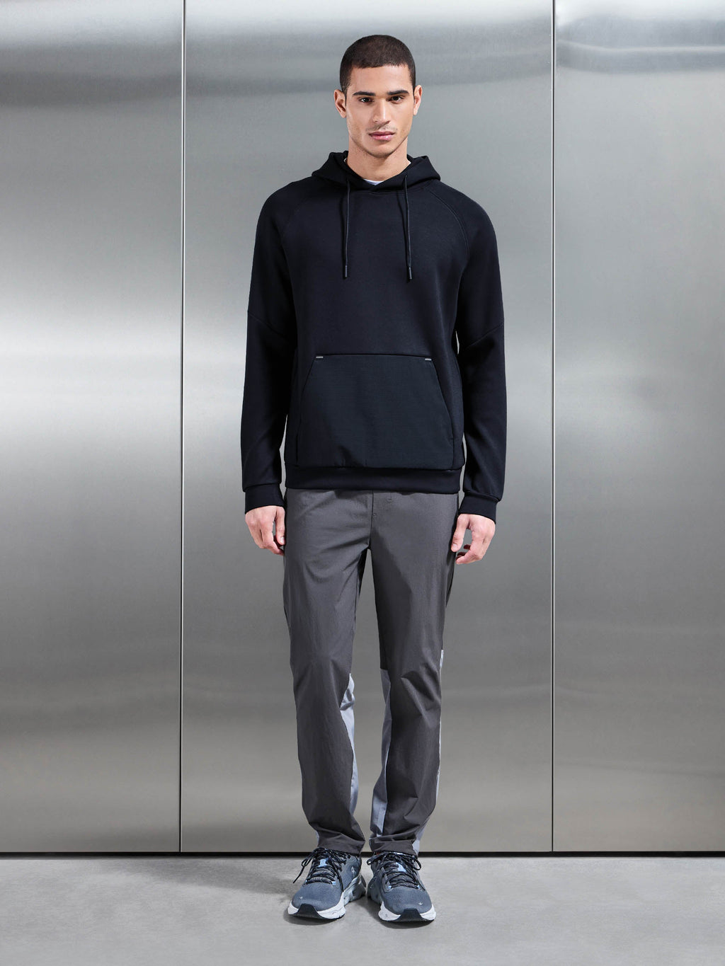 Trail Hybrid Hoodie in Navy